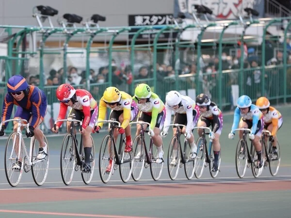 石井寛子(7番車・橙色) photo by Takahashi Manabu 記事>>