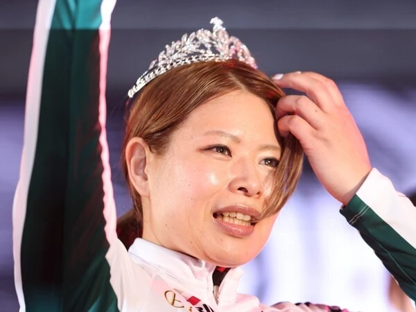 石井寛子 photo by Takahashi Manabu 記事>>