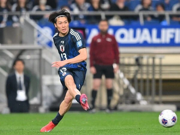 サッカー,海外サッカー,欧州サッカー,ヨーロッパサッカー,リーグ・アン,スタッド・ランス,サッカー日本代表,中村敬斗,三笘薫,久保建英,伊東純也,ドリブラー,アタッカー,偽9番