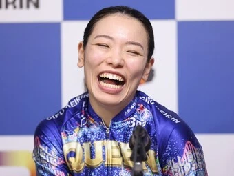 佐藤水菜 photo by Takahashi Manabu 記事>>