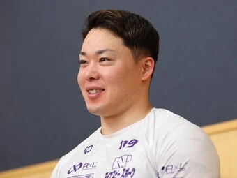 犬伏湧也 photo by Takahashi Manabu 記事>>