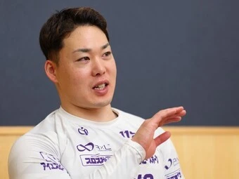 犬伏湧也 photo by Takahashi Manabu 記事>>