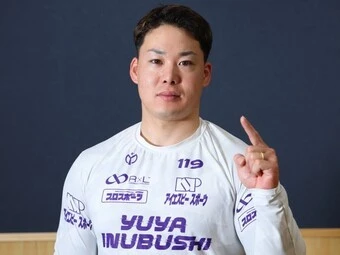 犬伏湧也 photo by Takahashi Manabu 記事>>