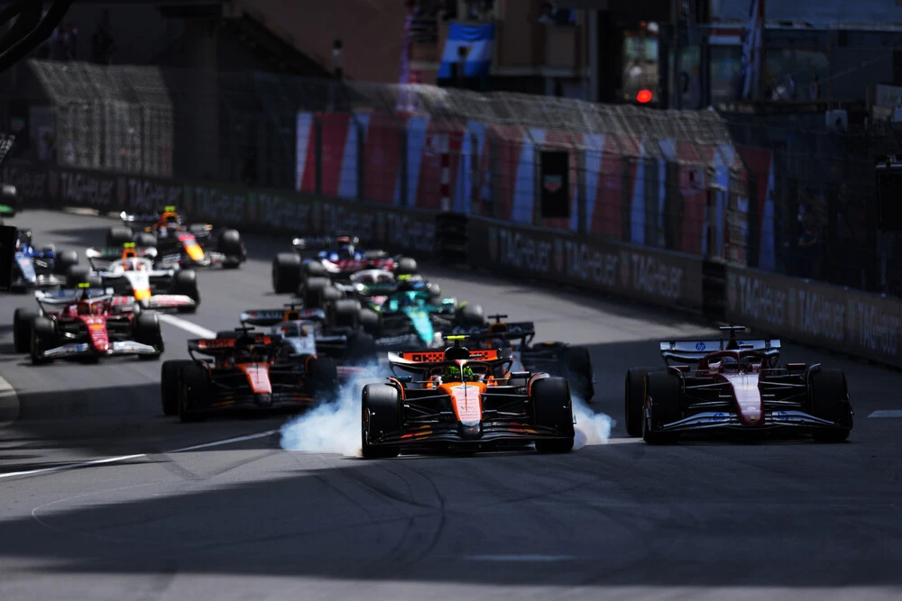 対談記事>>photo by Sakurai Atsuo