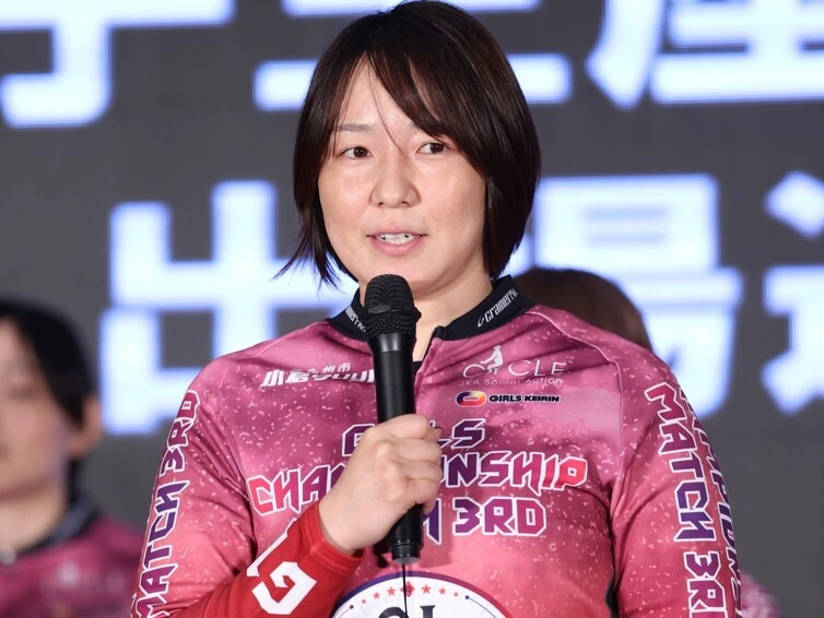 尾崎睦 photo by Takahashi Manabu 記事>>