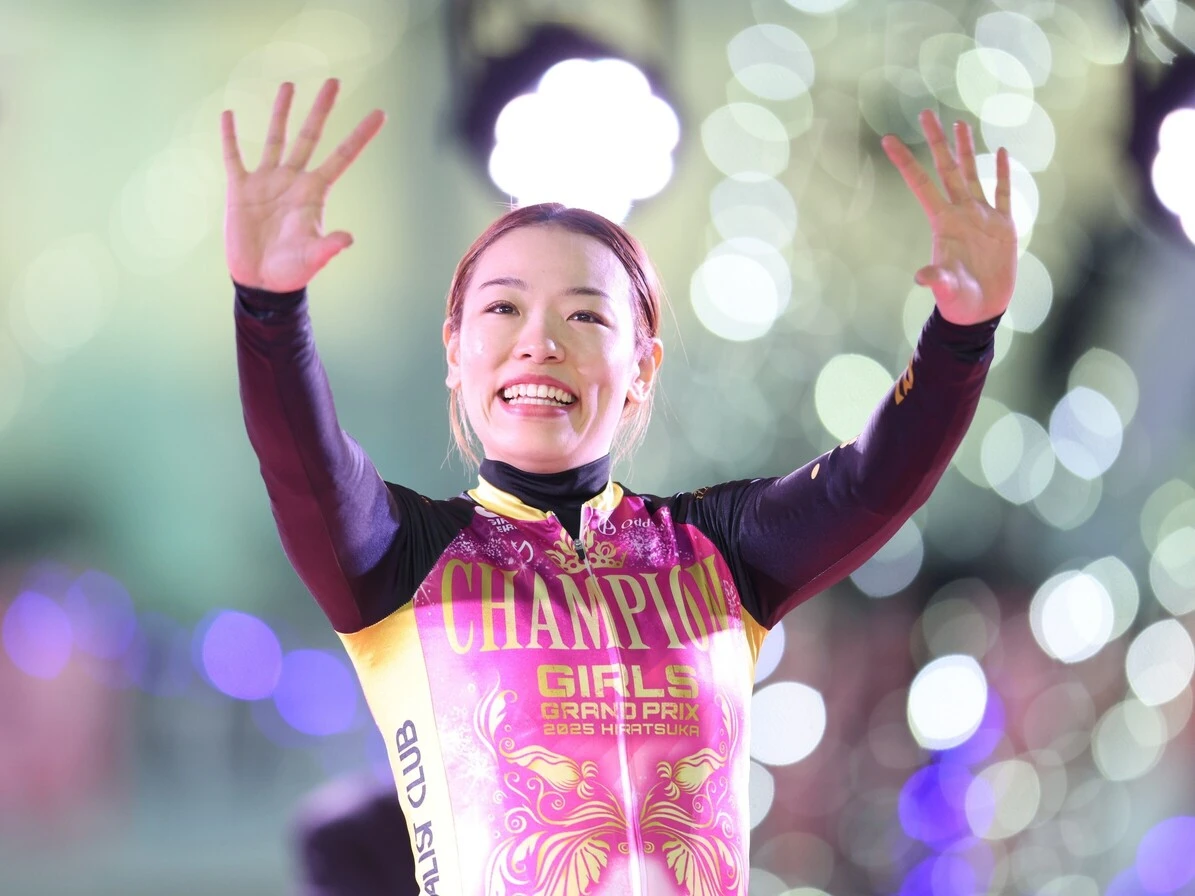 佐藤水菜 photo by Takahashi Manabu 記事>>