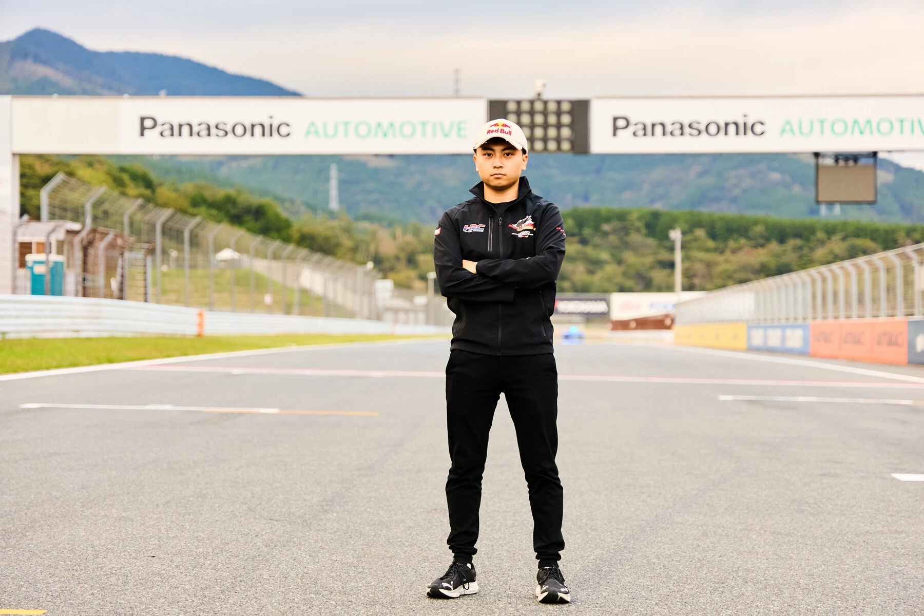 インタビュー記事＞＞photo by Murakami Shogo