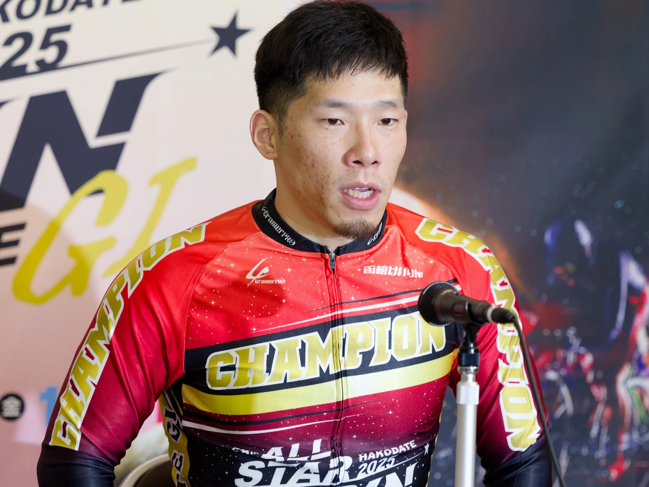 寺崎浩平　photo by Takahashi Manabu　記事＞＞