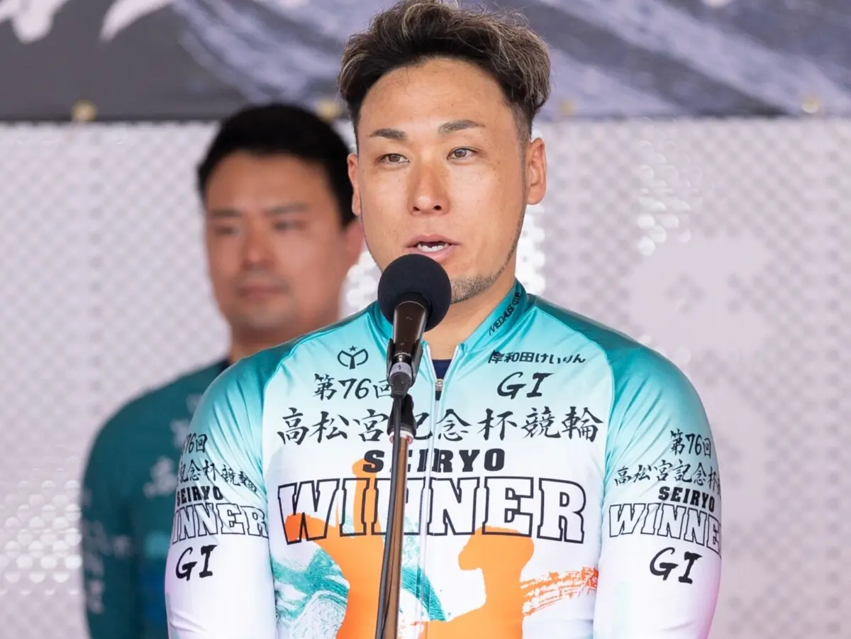 郡司浩平　photo by Photoraid　記事＞＞