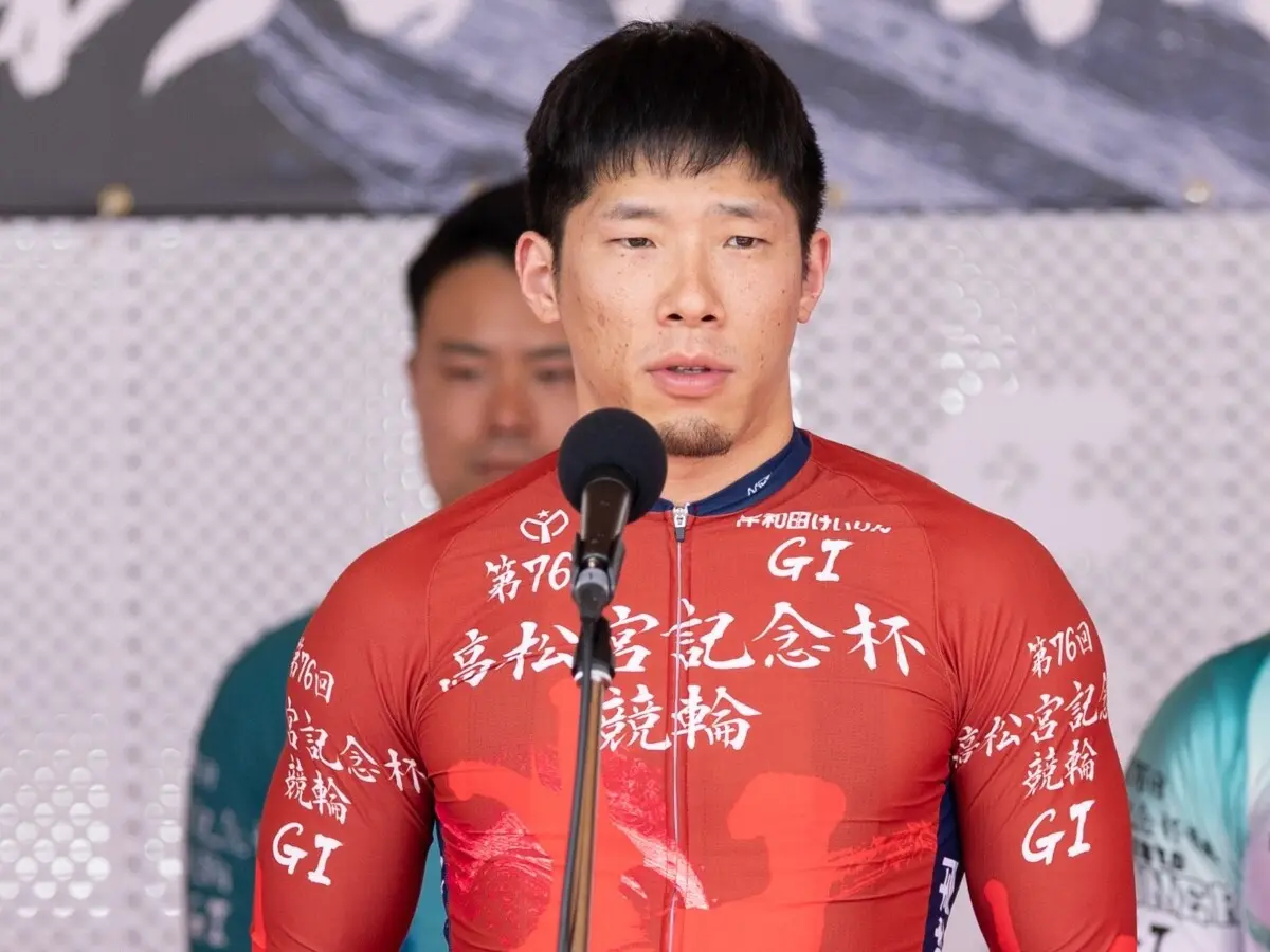 寺崎浩平　photo by Photoraid　記事＞＞