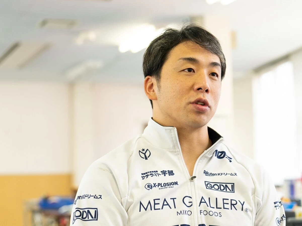 清水裕友 photo by Ikeda Seitaro 記事>>