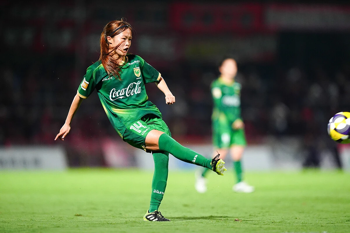 日テレ・東京ヴェルディベレーザの眞城美春早草紀子●撮影 photo by Hayakusa Norikoなでしこジャパンの記事はこちら>>