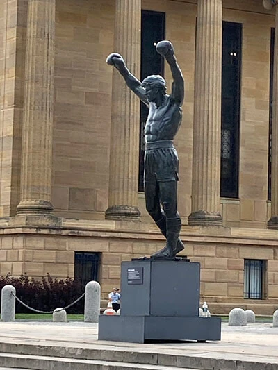 中谷潤人が映画『ロッキー』の名所で受けたレッスン 元ヘビー級王者が