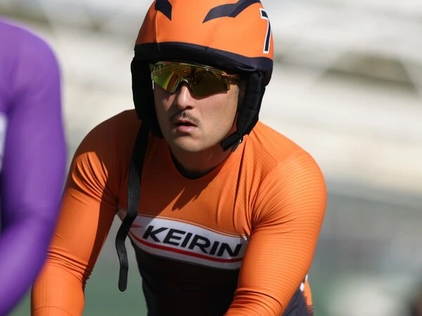 松井宏佑 photo by Manabu Takahashi 記事>>