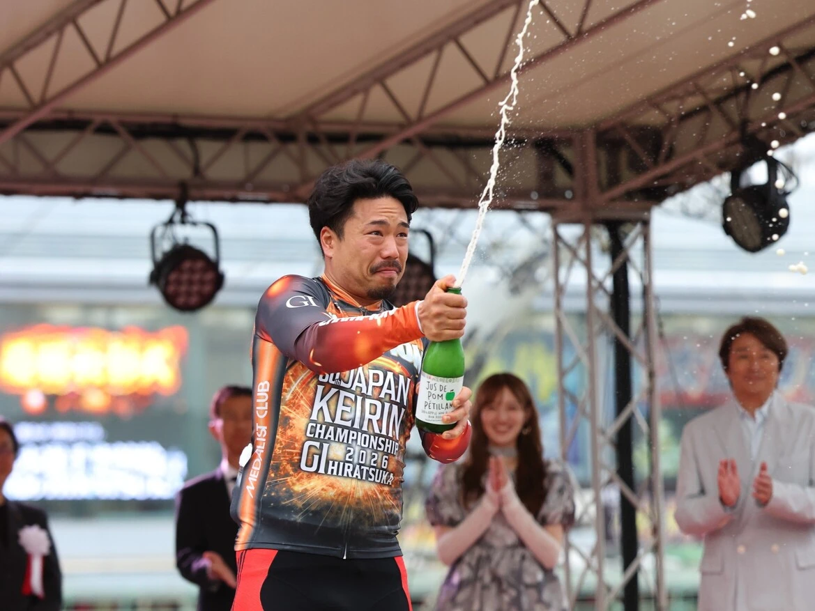 古性優作 photo by Manabu Takahashi 記事>>