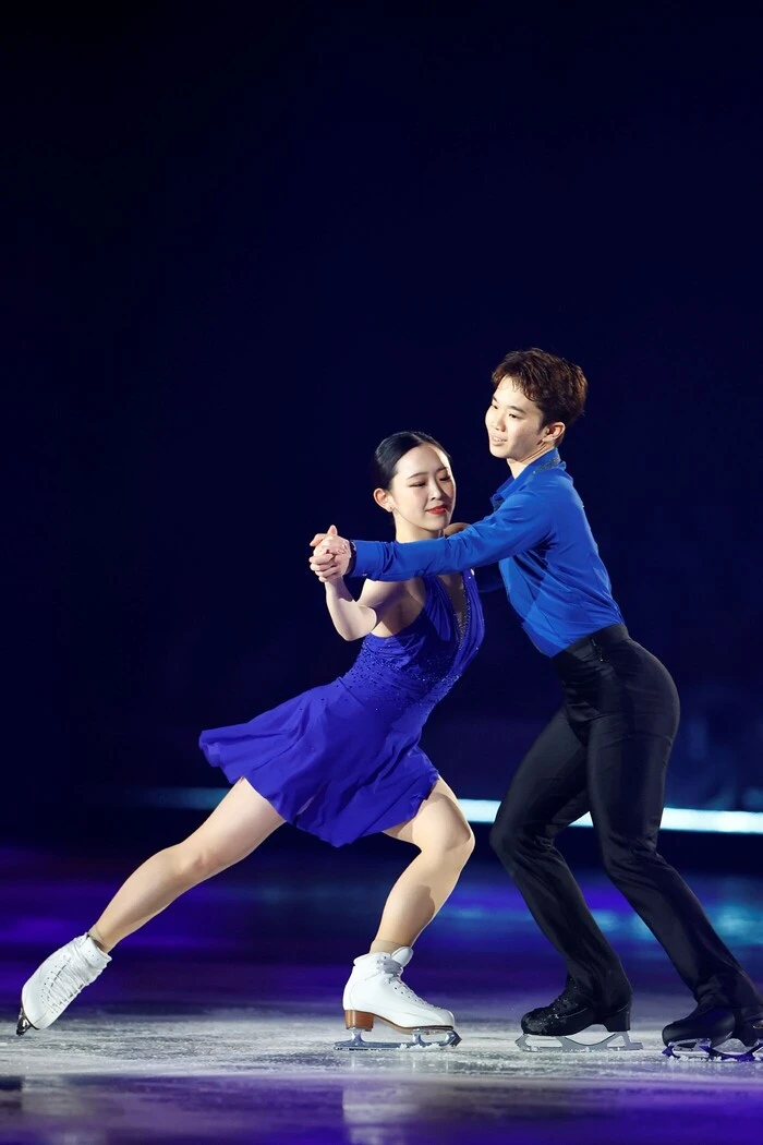 青木祐奈&友野一希 photo by Sunao Noto/ ©Fantasy on Ice 2026 坂本花織、ザギトワ、シェルバコワ、チェ・ジュンファン...「ファンタジー・オン・アイス2025」フォトギャラリー