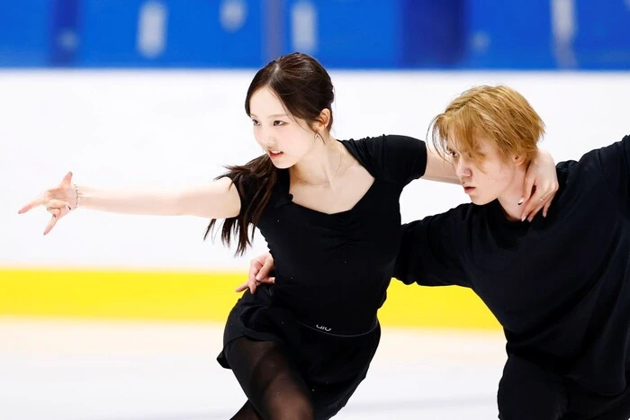 本田真凜&宇野昌磨 photo by Sunao Noto(a presto)本田真凜&宇野昌磨がアイスダンス初公開 地道に積み重ねてきた自信とユニゾンの進化