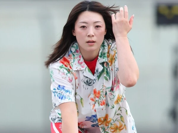 児玉碧衣 photo by Manabu Takahashi 記事>>