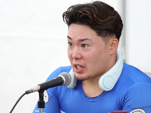 犬伏湧也 photo by Manabu Takahashi 記事>>