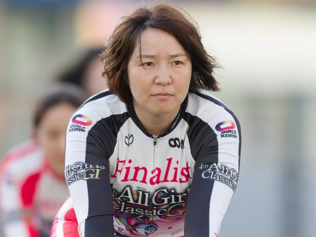 尾崎睦　photo by Manabu Takahashi　記事＞＞