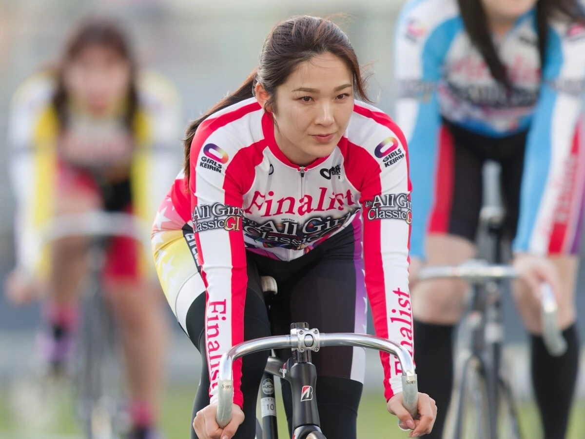 鈴木奈央　photo by Manabu Takahashi　前編　中編　後編