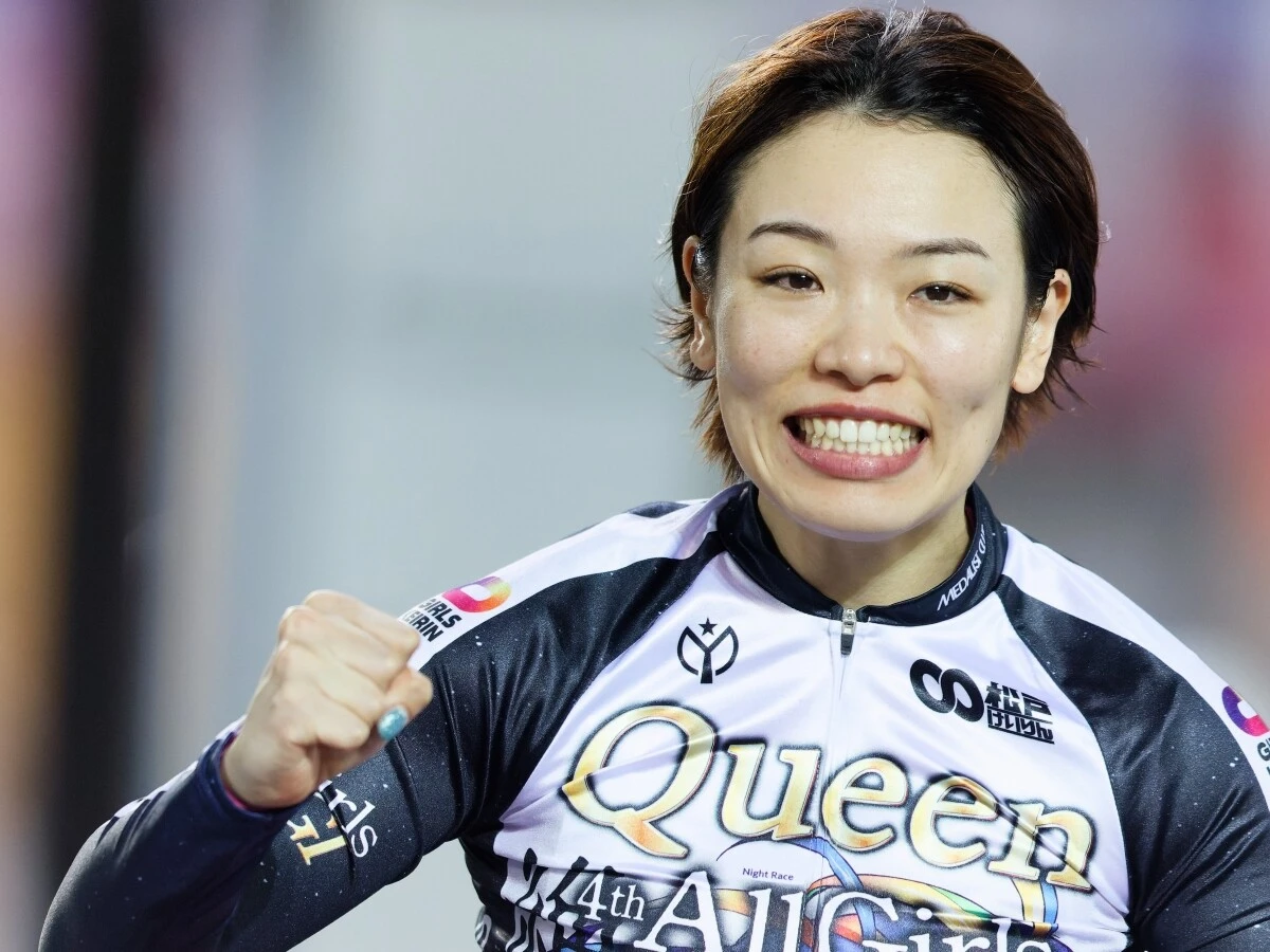 佐藤水菜　photo by Manabu Takahashi　記事＞＞