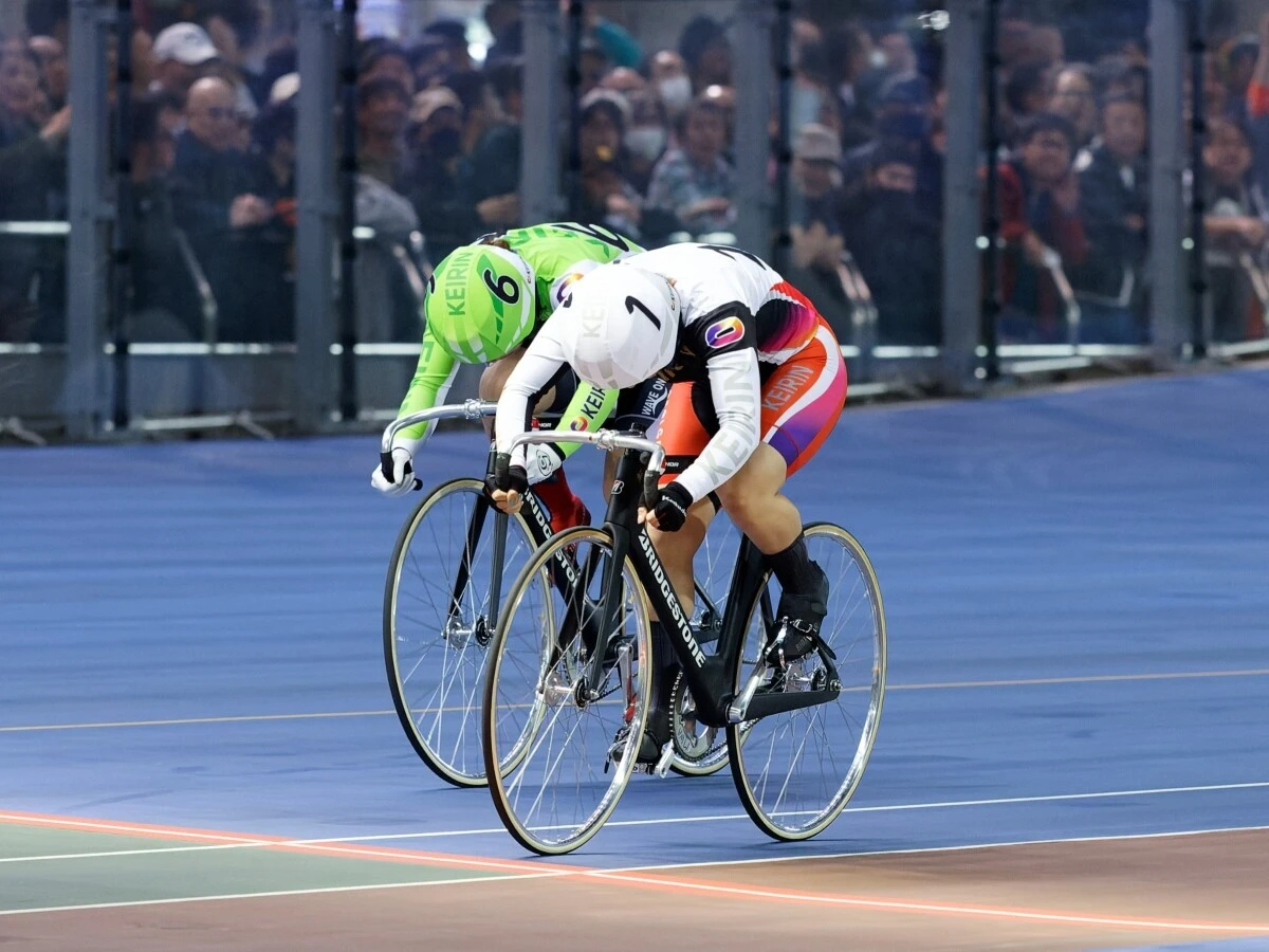 決勝ゴール線付近　photo by Manabu Takahashi　記事＞＞