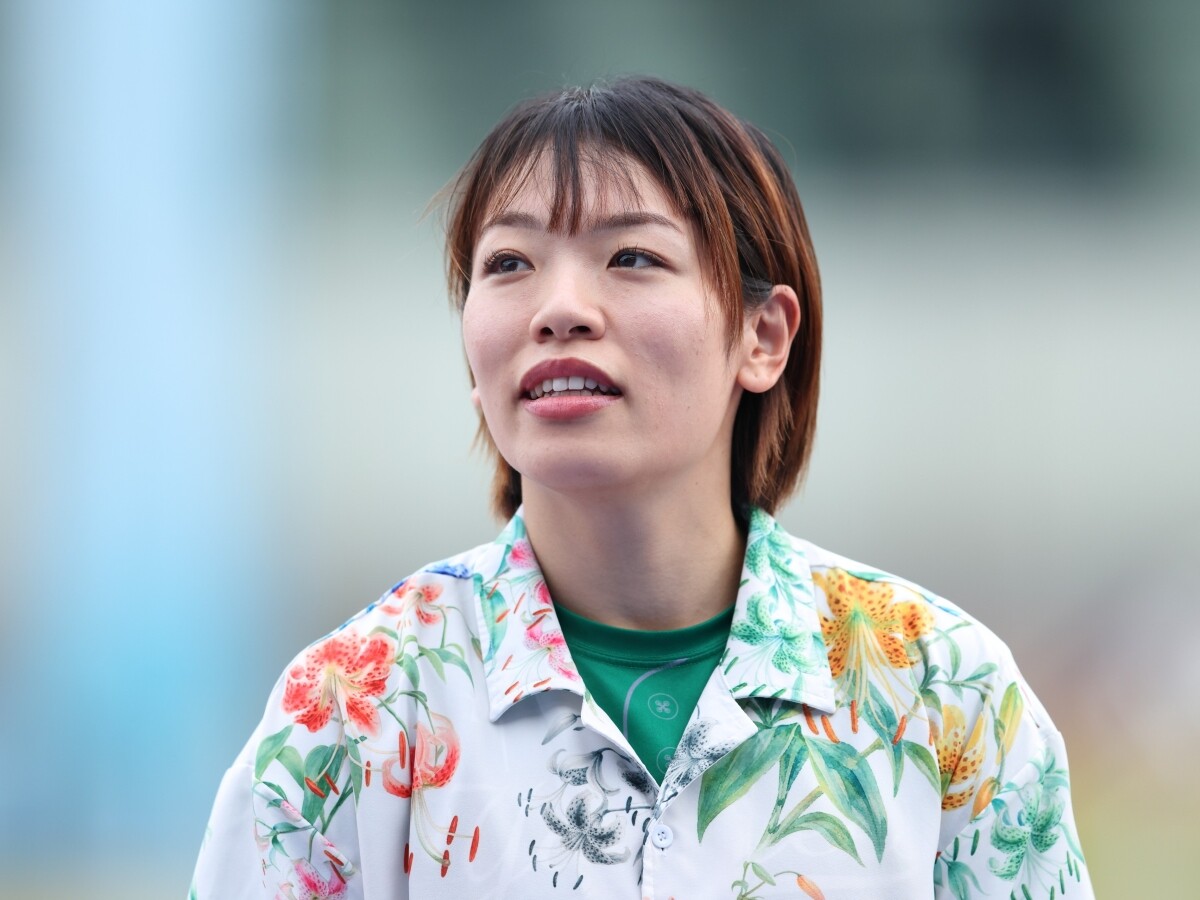 佐藤水菜　photo by Manabu Takahashi　記事＞＞