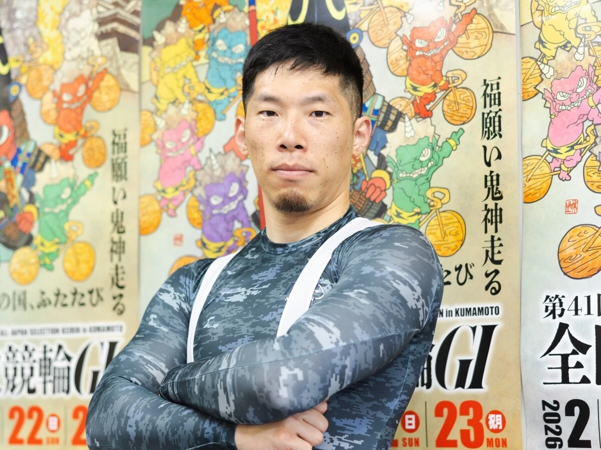 寺崎浩平　photo by Photoraid　記事＞＞