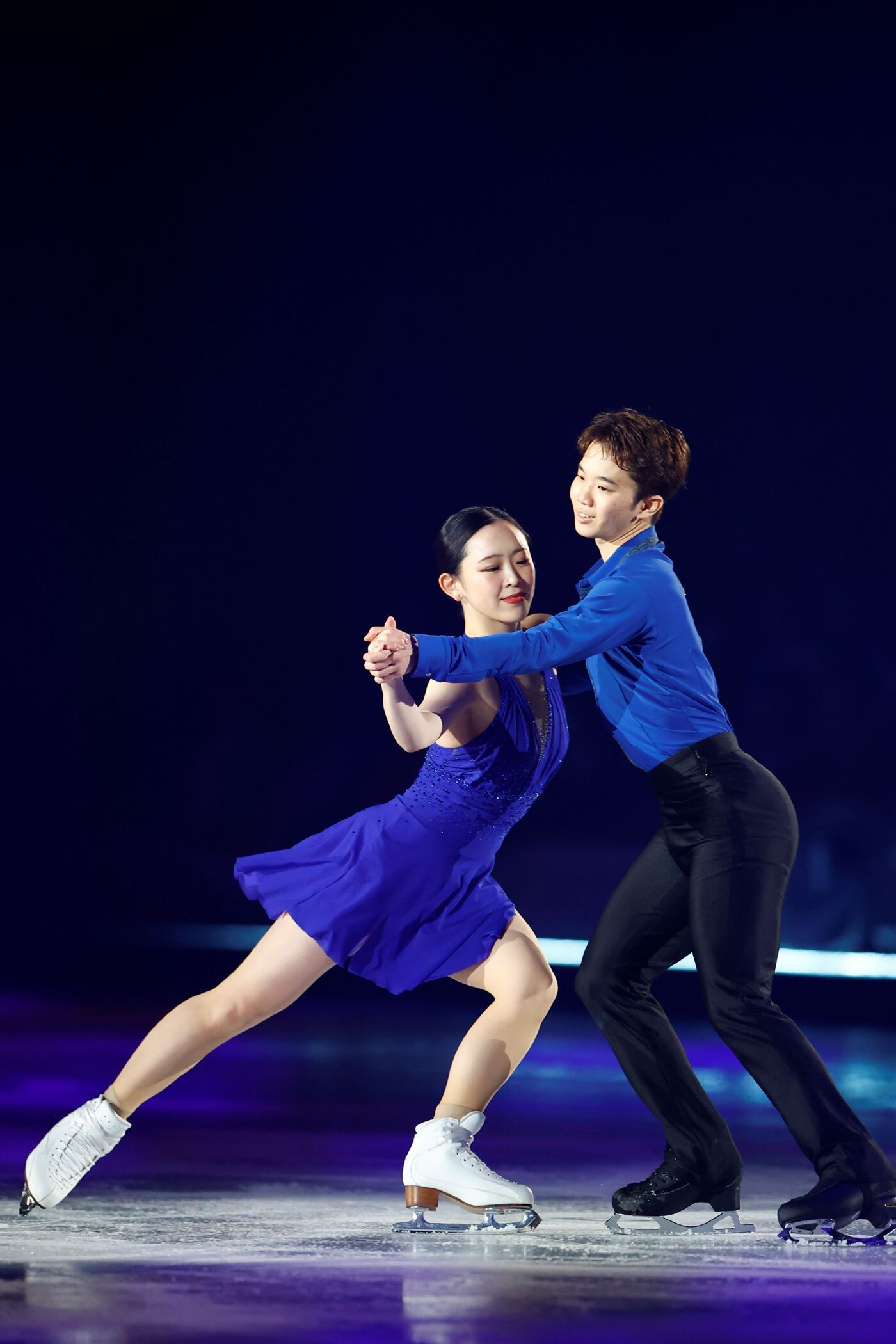 青木祐奈＆友野一希　photo by Sunao Noto/ ©Fantasy on Ice 2026  坂本花織、ザギトワ、シェルバコワ、チェ・ジュンファン...「ファンタジー・オン・アイス2025」フォトギャラリー