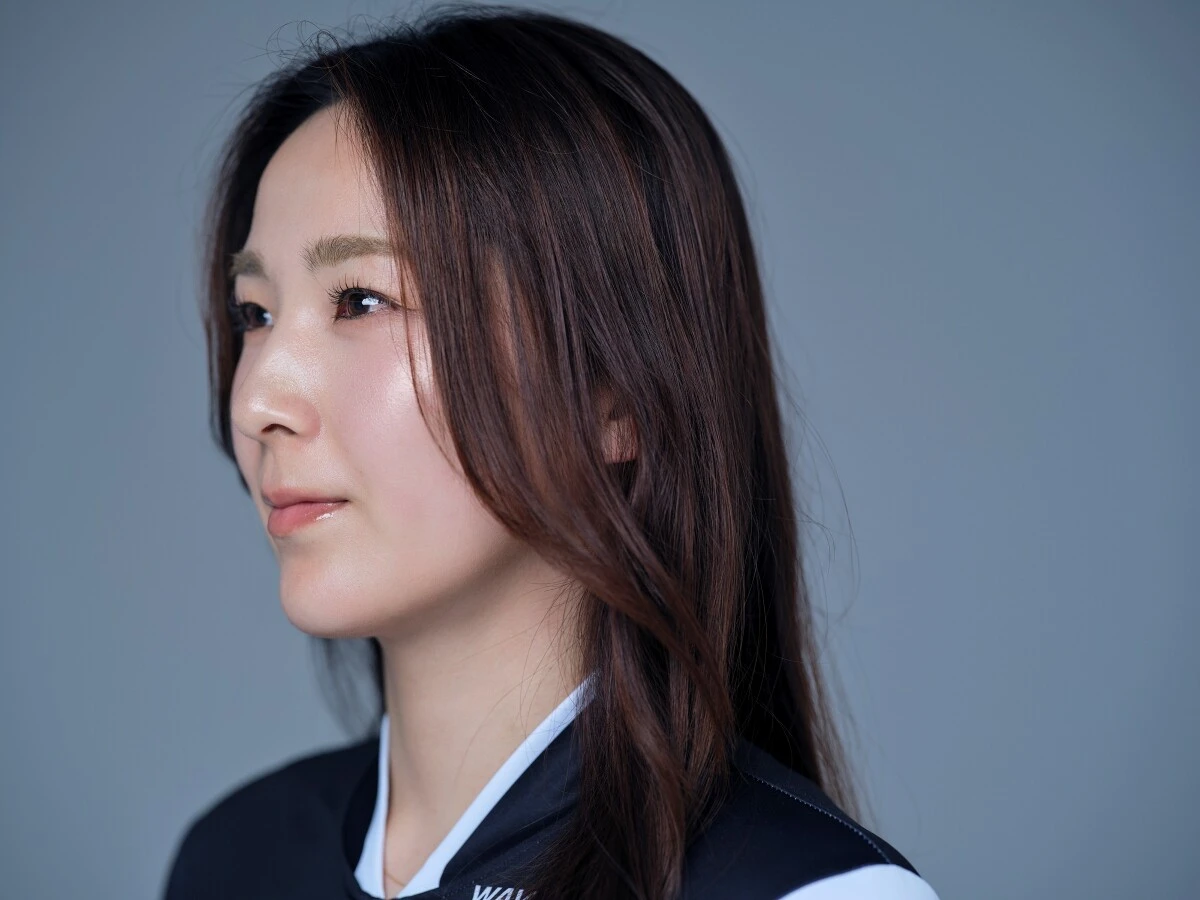 鈴木奈央　photo by Noto Sunao（a presto）　記事＞＞
