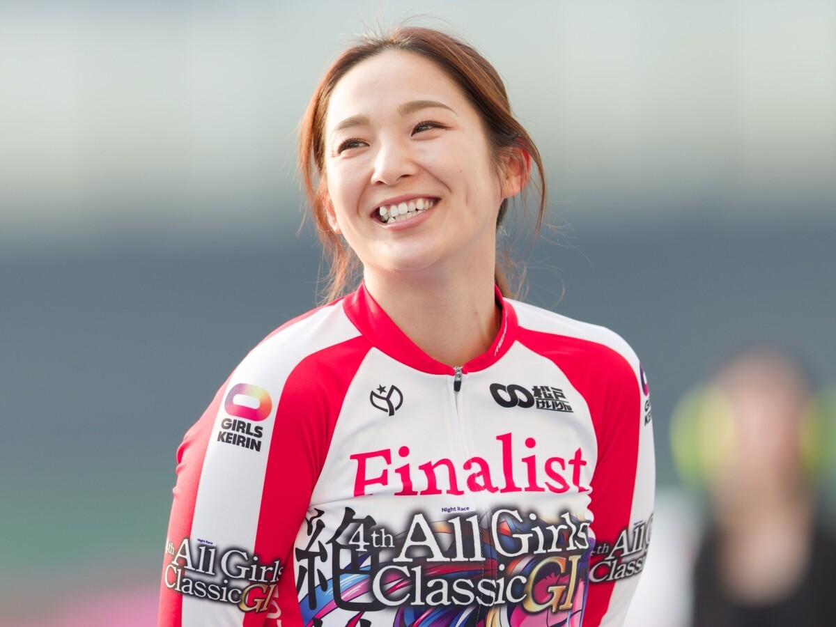 鈴木奈央　photo by Manabu Takahashi　記事＞＞