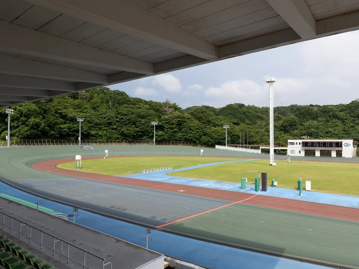 日本競輪選手養成所 400mバンク photo by Manabu Takahashi 記事>>