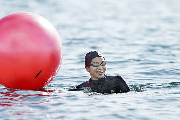 傳谷英里香さん 海で集団で泳ぐのは怖くない 周囲の流れを利用するべし その他 集英社のスポーツ総合雑誌 スポルティーバ 公式サイト Web Sportiva