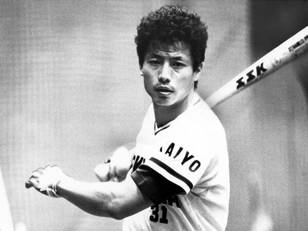 大洋時代、1986年から3年連続盗塁王を獲得した屋鋪要氏　photo by Sankei Visual