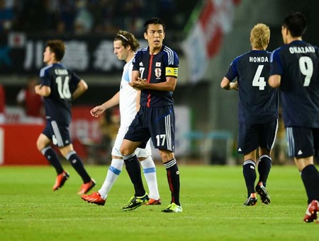 ３連敗に終わったコンフェデレーションズカップに続いてウルグアイ戦も完敗し、危機感を募らせる長谷部誠。