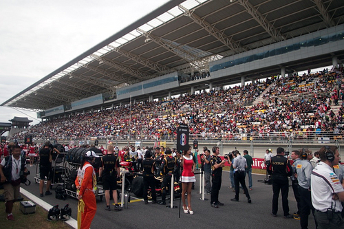 韓国GPが行なわれたコリア・インターナショナル・サーキット、決勝日のグランドスタンドphoto by Yoneya Mineoki