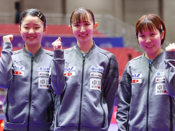 ２月の世界選手権で中国をあと一歩まで追い詰めた（左から）張本美和、早田ひな、平野美宇　photo by YUTAKA/アフロスポーツ