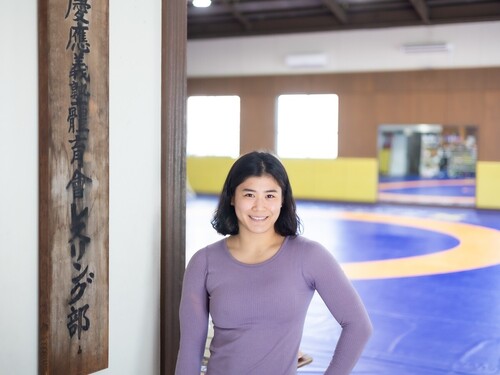 取材は、慶応レスリング部の練習場にて行なわれた　photo by Hotaka Sachiko